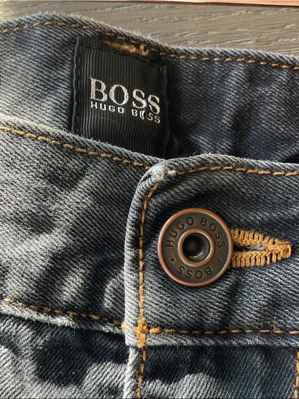 ***Boss Hugo Boss Maine Men's Black / Grey Washed Straight-Leg Jeans - Picture 2 of 9